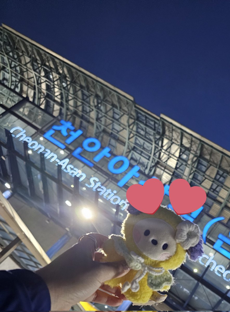 aforbangfor_bts's tweet photo. 나 출퇴근할때도 이시간대 출근은 디게 큰맘먹고 했었는데...
사랑이 다이긴댜 진짜🥹
쫌따봐요 애기야
#ThisIsJiminDay
#지민아_생일축하한데이
#지민이에게_전하는_사랑이상의감정 https://t.co/aYK4qOhm6z