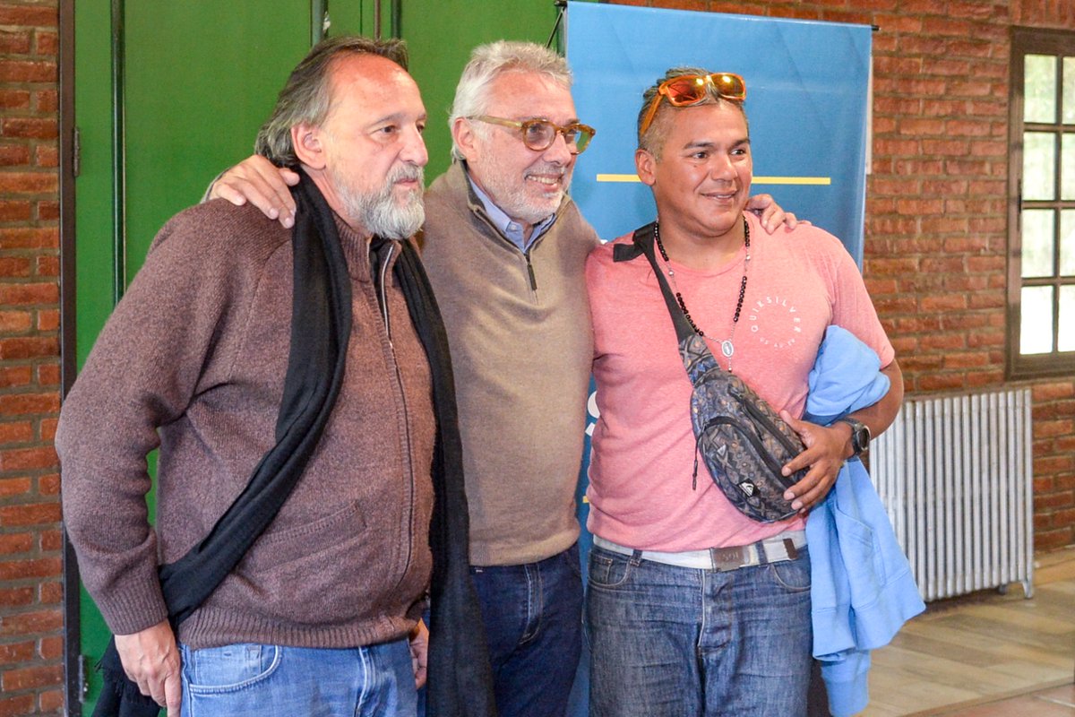 ZamoraJulio's tweet photo. Compartí un almuerzo junto a la mesa político sindical de zona norte, quienes me expresaron su apoyo. Seguimos trabajando en conjunto por el bienestar de la comunidad.

#Sigamos
#TigreEsMiVida https://t.co/mhnJN28Hm9