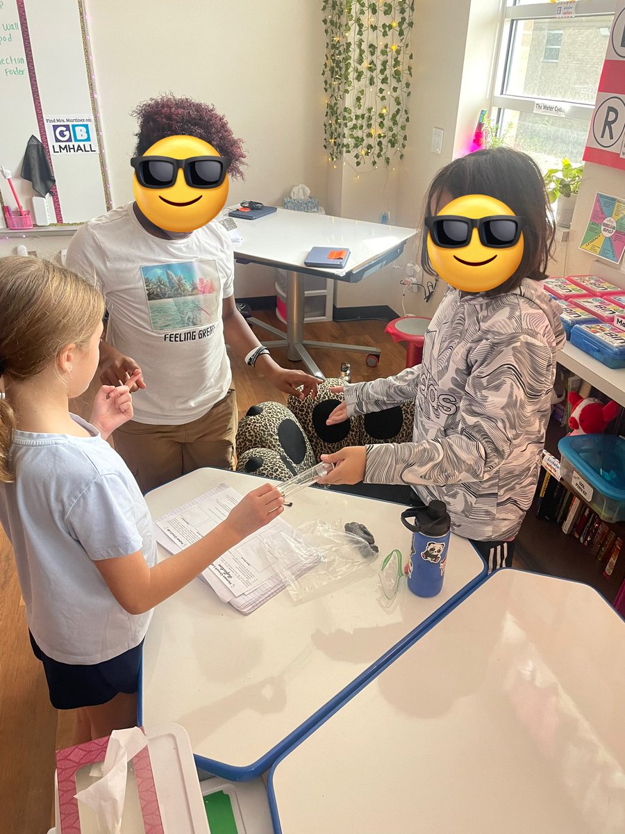 PinkSciTeacher's tweet photo. We built human circuits using an energy tube. It’s such a #fun way to introduce open and closed circuits! #risdgreatness #science #studentengagement  #fun @nherisd https://t.co/Kh1Gs4D4BA