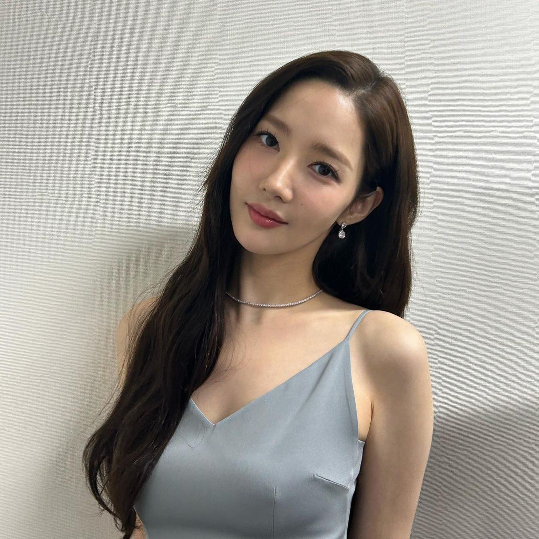 PMYGALLERY's tweet photo. rachel_mypark instagram update https://t.co/LSm6lRAb5l
