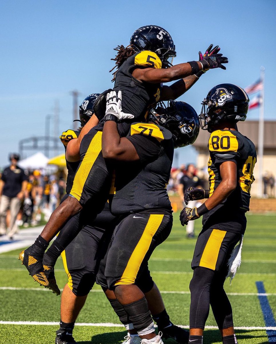 Cutter Burrow (@cutter_burrow) on Twitter photo After an amazing conversation with <a href="/CoachMaskSU/">Coach Nick Mask</a>, I am beyond excited to announce that I’ve received an official offer from Southwestern University! <a href="/CoachBishopSU2/">Coach John Bishop</a> <a href="/SUPiratesFB/">Southwestern FB</a> After an amazing conversation with <a href="/CoachMaskSU/">Coach Nick Mask</a>, I am beyond excited to announce that I’ve received an official offer from Southwestern University! <a href="/CoachBishopSU2/">Coach John Bishop</a> <a href="/SUPiratesFB/">Southwestern FB</a>