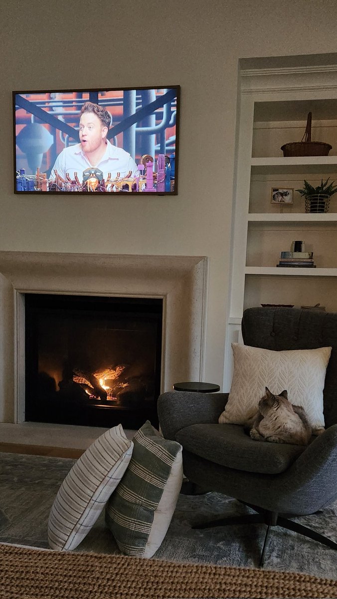 Pixie Kitten Plays tweet media