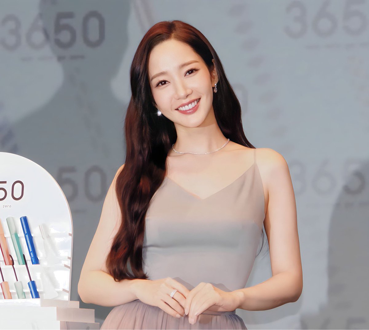 PMYGALLERY's tweet photo. 박민영 ♡ https://t.co/Nu7bxiGZcm