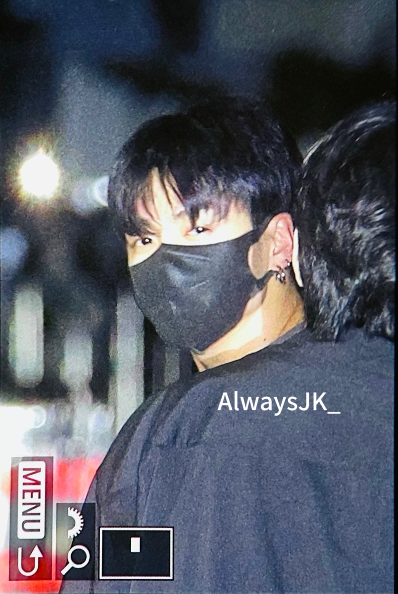 AlwaysJK_901's tweet photo. 231013 출근 【preview】

#JUNGKOOK 
#방탄소년단 
#정국
@BTS_twt https://t.co/uT0sxjvohQ