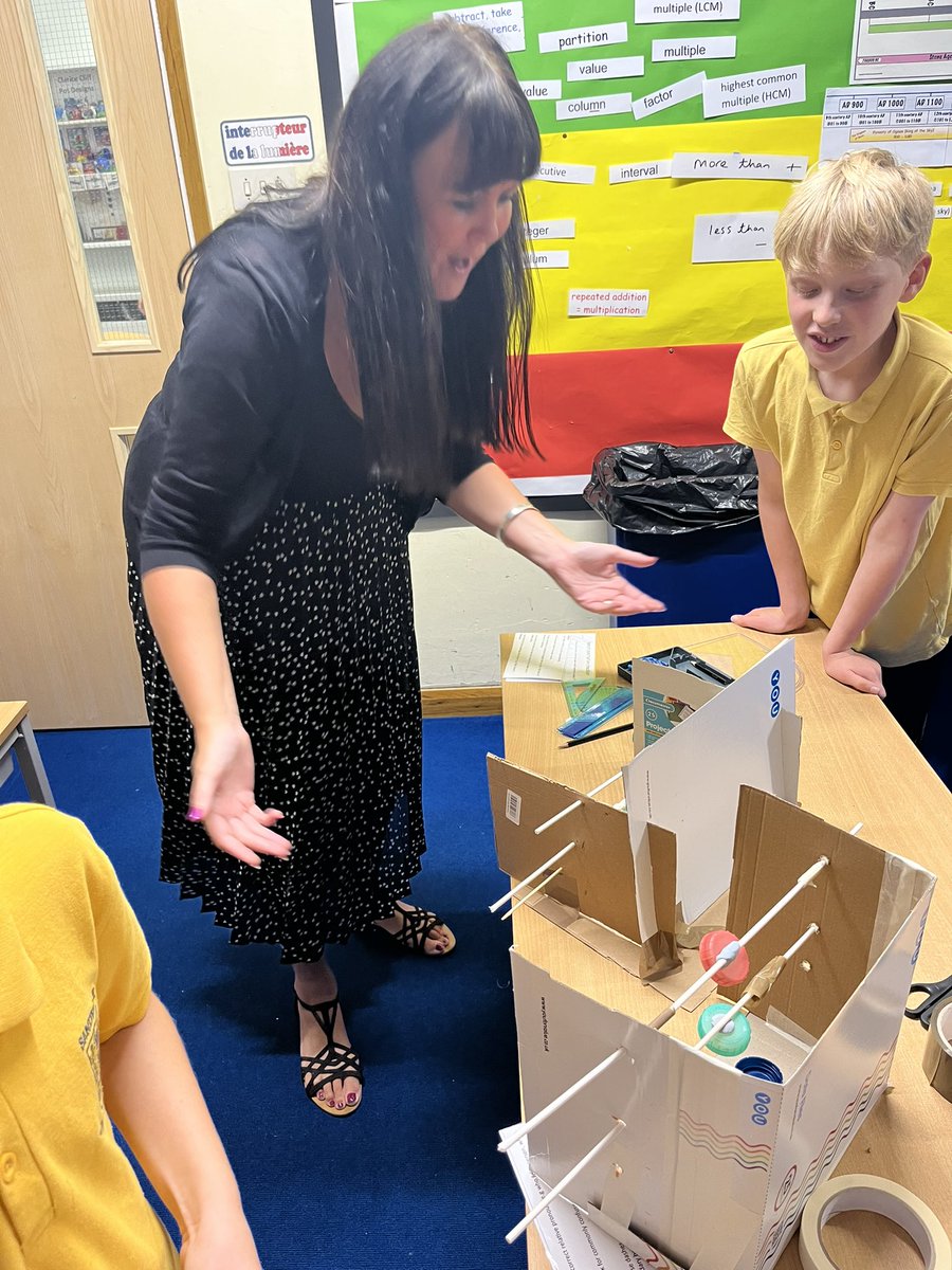 LB4SJS's tweet photo. @SandwichJunior Even Miss D couldn’t resist having a go too! https://t.co/QoO2y6Oj1t
