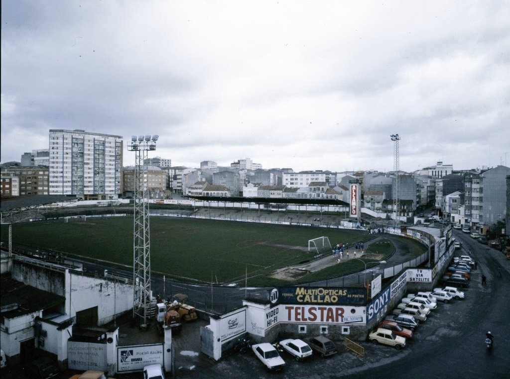 AgrasFernando's tweet photo. Buenas noches, foto inédita de la #historiafutbolferrol 1986 #ManuelRivera 📸 Moncho Sabin https://t.co/z45ECcHEUQ