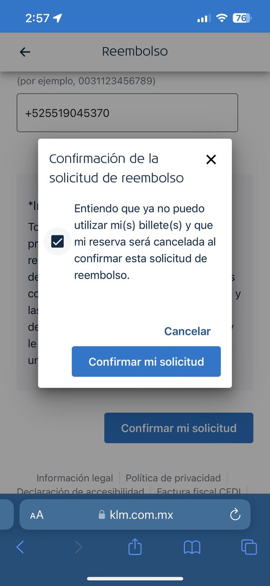 Cancelé mis vuelos a Barcelona con escala en Ámsterdam en la aerolínea KLM debido a problemas con la tramitación de mi pasaporte. Pagué 28 mil pesos y @klm solo me reembolsará 4,000 pesos, que son impuestos y tarifas de aeropuertos. ¡Es un auténtico robo <a href="/AtencionProfeco/">Atención Profeco</a> ayuda!!