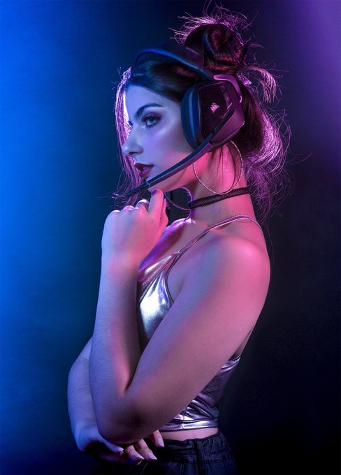 Anoche me enter&eacute; que mucha gente piensa que mi foto de perfil esta hecha por ia jajaj nooo, es una foto