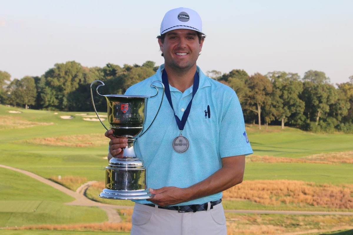 MetFoundation's tweet photo. With his playoff victory in the 2nd Annual Silvercrest Cup, Mike Ballo Jr. of Westchester CC adds another Met PGA title to his career! 

Thank you to tournament sponsor,  @silvercrestgrp for their continued support of our Professionals, Amateurs, and the Met PGA Foundation! https://t.co/OcEHil1YZf