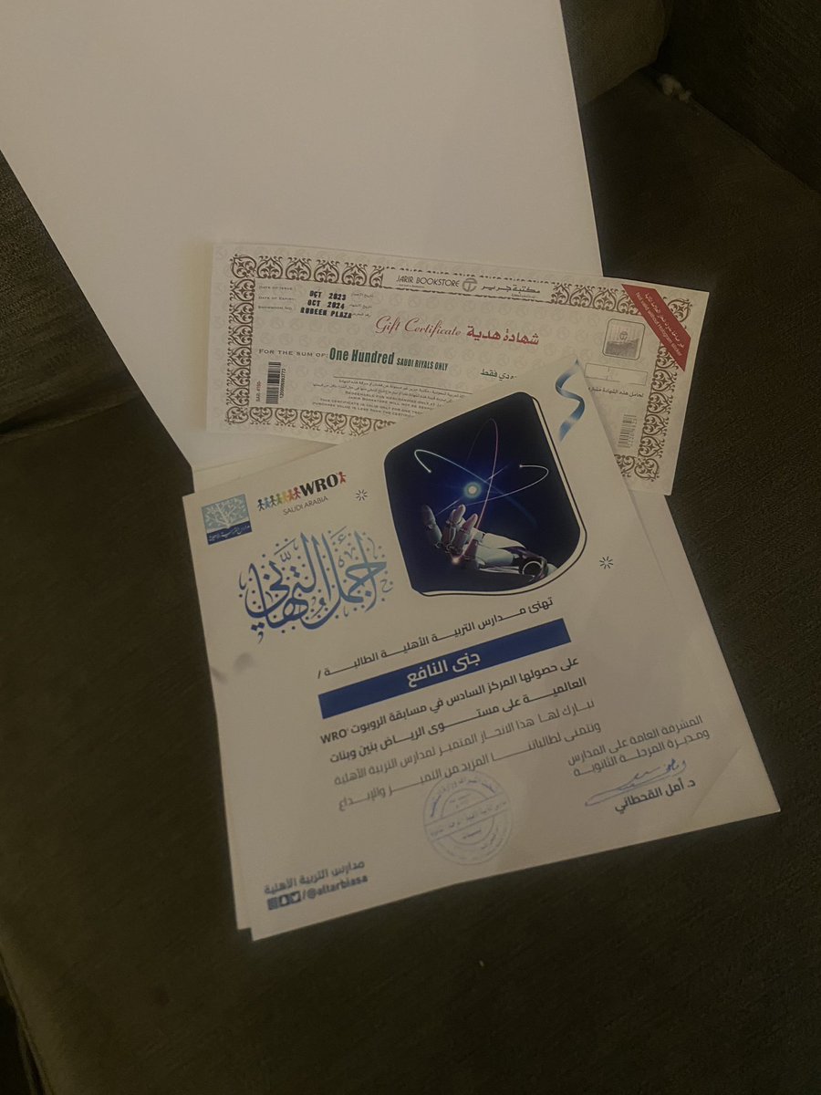 jana__2007's tweet photo. 🤖بنهاية تصفيات أولمبياد الروبوت العالمي WRO حققنا المركز السادس على مستوى الرياض وشك��ا للإتحاد السعودي وجميع منظمين البطوله ولمدرستي مدارس التربيه الاهليه ولزميلتي وصديقتي حور الضويحي ولكل من رافقني في هذه الرحلة
@Saudi_RRC 
@SaudiTransport
 @Thakaa_Center 
@AltarbiaSA
@Eng_Hoor https://t.co/zQZ0h9K3r3