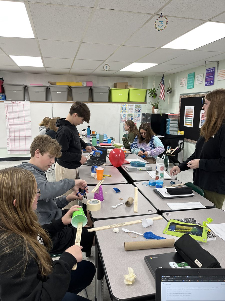 LCaseCMS's tweet photo. Marshmallow Battle ‘23 - Revolutionary War Reenactment @CMS_MrGordon @MrDuplaga_CMS @Mrs_Zietlow @MrsDaymut @RaiderMiddle #crosscurricular #advising #gr8team #onceaRaider
🧵
Building Launchers https://t.co/agYSL8n0sc