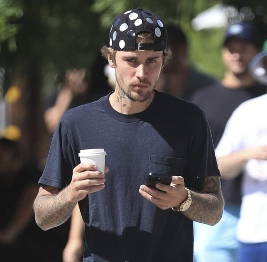pauxbieberx's tweet photo. que guapo se ve funado https://t.co/er26EZSnT3