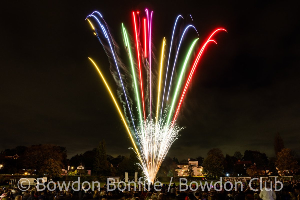 The countdown is on

Remember we're only selling tickets online, not in the outlets as in previous years

Get your tickets here on evenbrite

eventbrite.co.uk/e/bowdon-bonfi…

#Bowdon #Altrincham #BowdonBonfire #BonfireNight #ThingsToDoInManchester