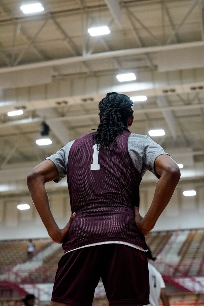 Loading….💪🏽⛹🏽‍♂️❤️‍🔥🤞 @Djmitchell_2 #stillworking #beastmode #ballislife #morehouseman #proudmom #thankfulthursday