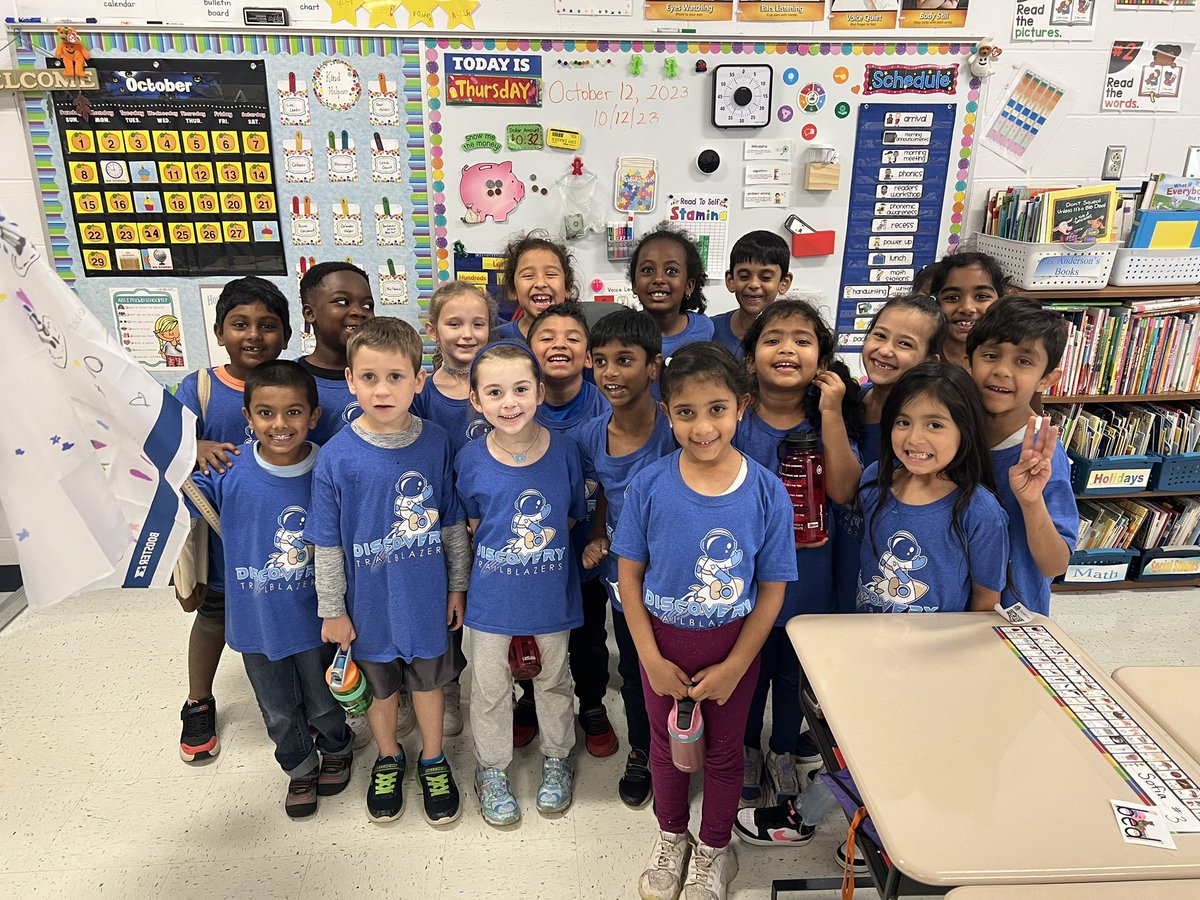 Anderson_Stars's tweet photo. We had a blast at the Fun Run! @Discovery_elem @discoverypto1 https://t.co/HWHVNHDhsK