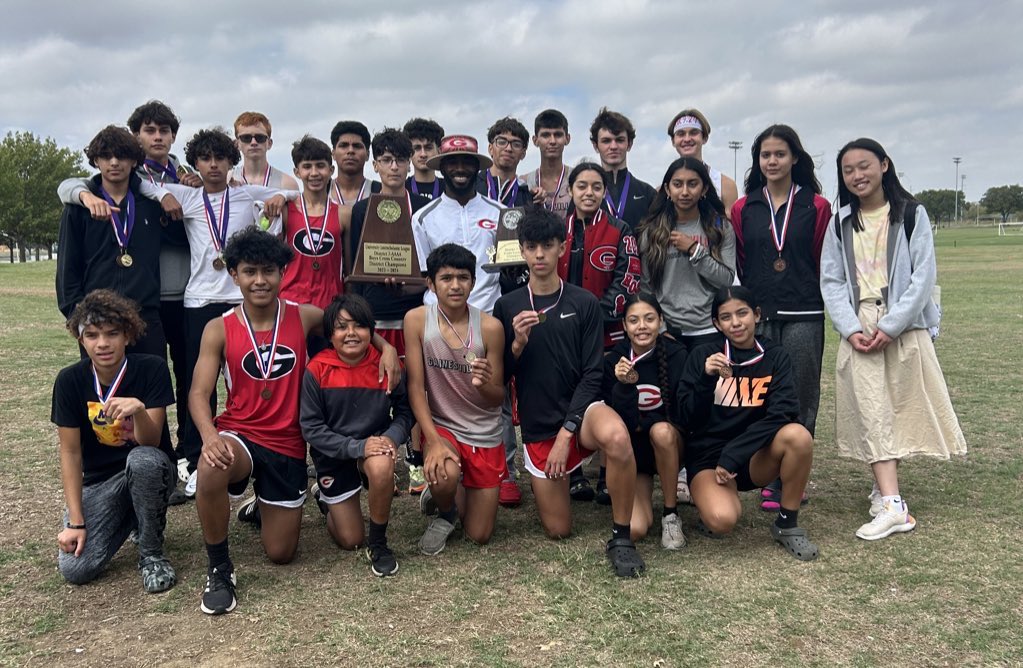 LeopardTrackXC's tweet photo. First Varsity Boys XC Team Champions in school history! Varsity and JV boys sweep district https://t.co/KcTnyIJtUJ