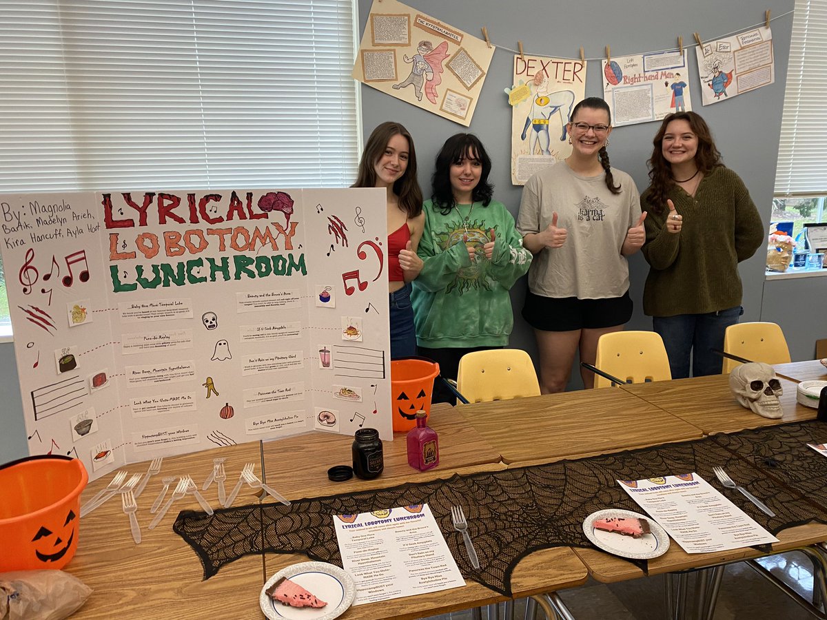 Lisa Silverman tweet media