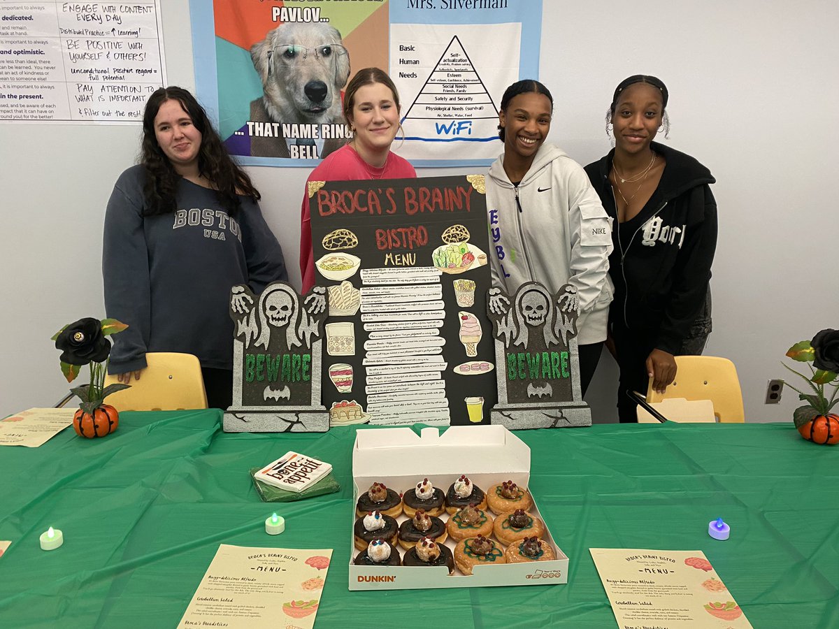 Lisa Silverman tweet media