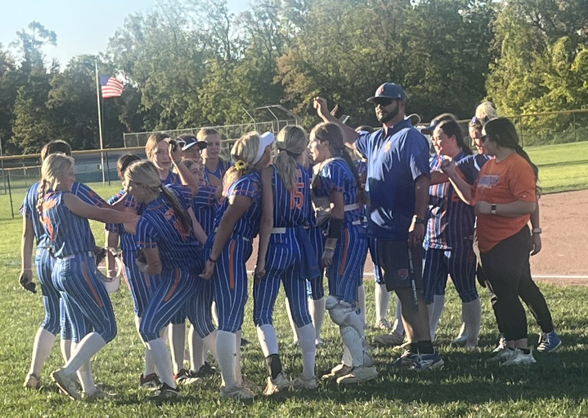 NP_Hieger's tweet photo. Congrats to @NPGrizzlyBSB_SB Grizzlies Softball in their 18-0 win in the first round of Districts.  Let’s go!!!! https://t.co/dYVZM5yvA8