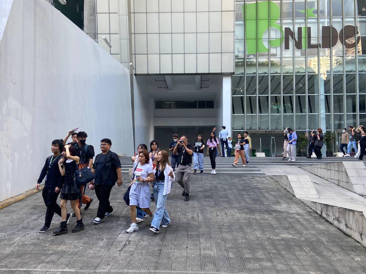 TheBenildean's tweet photo. LOOK: Benilde students, teachers, associates, and staff have evacuated campuses following the recent earthquake.
#BPCUpdates
#BeInTheKnow
Photos by Mikael Hilapo, Wallace Beltran, and Julia Mikaela Natividad https://t.co/miObQeHsIj