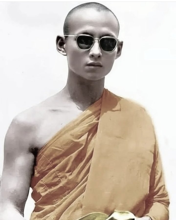 ข้าวรพุทธเจ้า เอามโนเเละศิระกราน

๑๓ ตุลาคม พุทธศักราช  ๒๕๖๖ 

#น้อมรำลึกถึงพระมหากรุณาธิคุณ 

🙏🤍