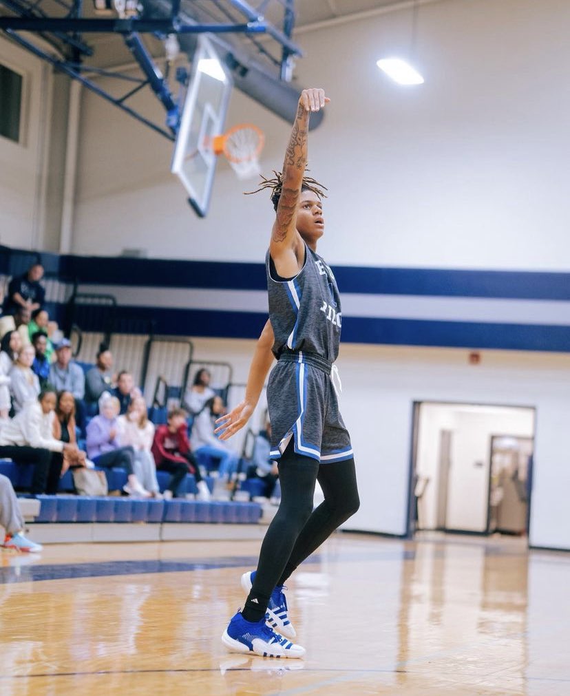 inspireeliteaau's tweet photo. #1 Combo G in Va 
Kam Martin out of BlueRidge School 
6’4-6’5 with ability and IQ to play the PG or Combo position is set to have a big time Senior Season.

🎬 https://t.co/ybbRsRW6bu https://t.co/2pJqFG3UnR