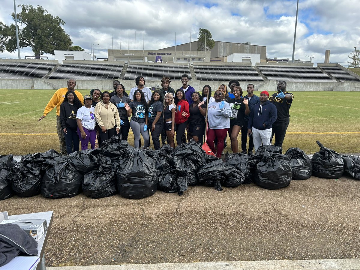 Impact_CSO's tweet photo. On behalf of the IMPACT Family 🌎 &amp; the Alphas 🦍, we would like to thank everyone who came out to today’s stadium cleanup! We were happy to see everyone and we hope to see you at the next one! 💙💚 https://t.co/cqlSfDtY5n