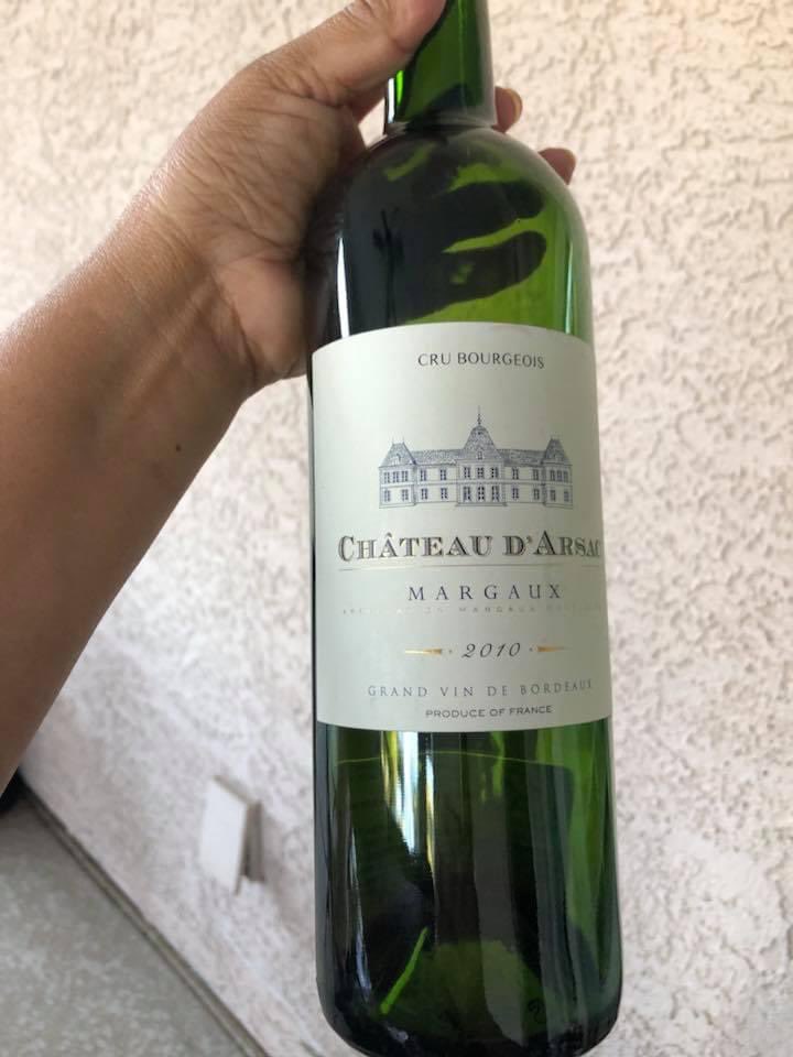 VashtiRoebuck2's tweet photo. Cheers and Happy Thursday @RoebuckSteve1 @vashtiroebuck1 @FrenchCuisine7 @fredericmochel @Frenchwinefan @evewine101 @RealWineGuru @Vino101net #VegasNights #winewankers #winebloggers #winelovers #winethursday #winepress2023 #vegaswine #vineyards #WineInTheGlass.com #vin https://t.co/DFwTq7CIx5
