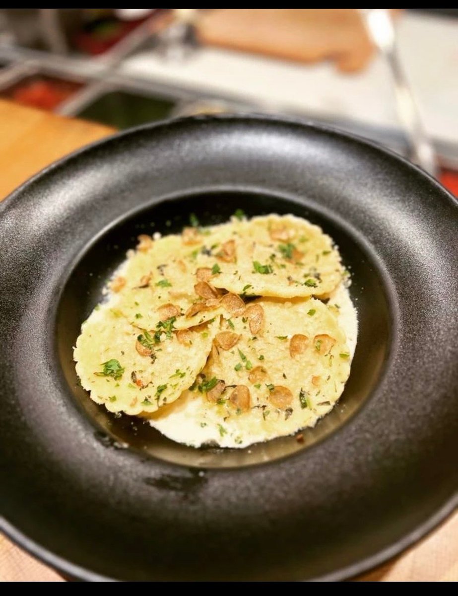 Come warm up at Cattivella with our Chicken Marsala Ravioli, stuffed with ricotta, mascarpone, creamy Marsala, and shaved truffles.  Indulge in the Slow Braised Pork Shank, with polenta, topped with salsa verde, rich demi reduction, and creamy Gorgonzola. See you tonight!