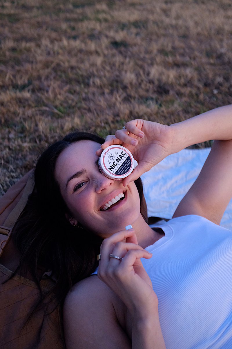 nicnacusa's tweet photo. Anyone have any cute pics with their Nic Nacs you wanna DM us? 😍 #cleannicotine #nicotine https://t.co/gKGqqsSSDS
