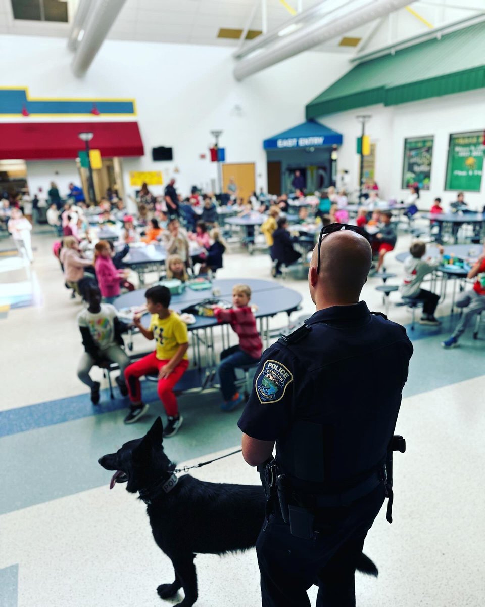 We had some furry friends stop by the <a href="/LM_Schools/">Little Miami Schools</a> for safety week! <a href="/HamiltonTwpPD/">HamiltonTwpPD</a>
