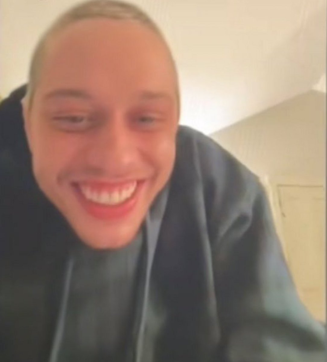 martins.hype tweet media