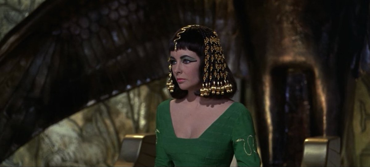 ISIS0FEGYPT's tweet photo. ㅤ
𓃠 The Pharoh was watching the Horizon.
ㅤ https://t.co/4g8HJlxs9u
