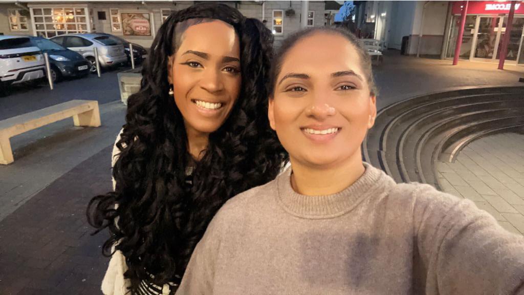 iamFatiima's tweet photo. BEST BIRTHDAY EVER!! 🎉🎉🎉🎈🎈🎈 RIDE OR DIE BAJI!! Birthday twins!! Thank you for everything QUEEN!! Happy Birthday to my amazing sister @jencm20 ♥️🎉🎈💎👑 I love you lots ♥️♥️♥️♥️ https://t.co/gpa6go37m4