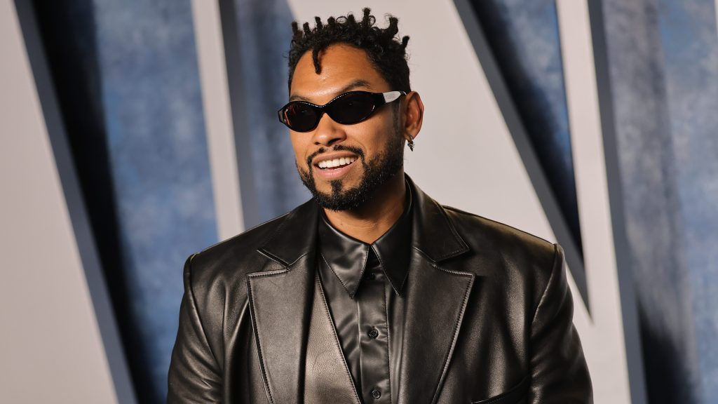 Miguel To Be Honored With Powerhouse Impact Award By The National Hispanic Media Coalition trib.al/JSJviz2