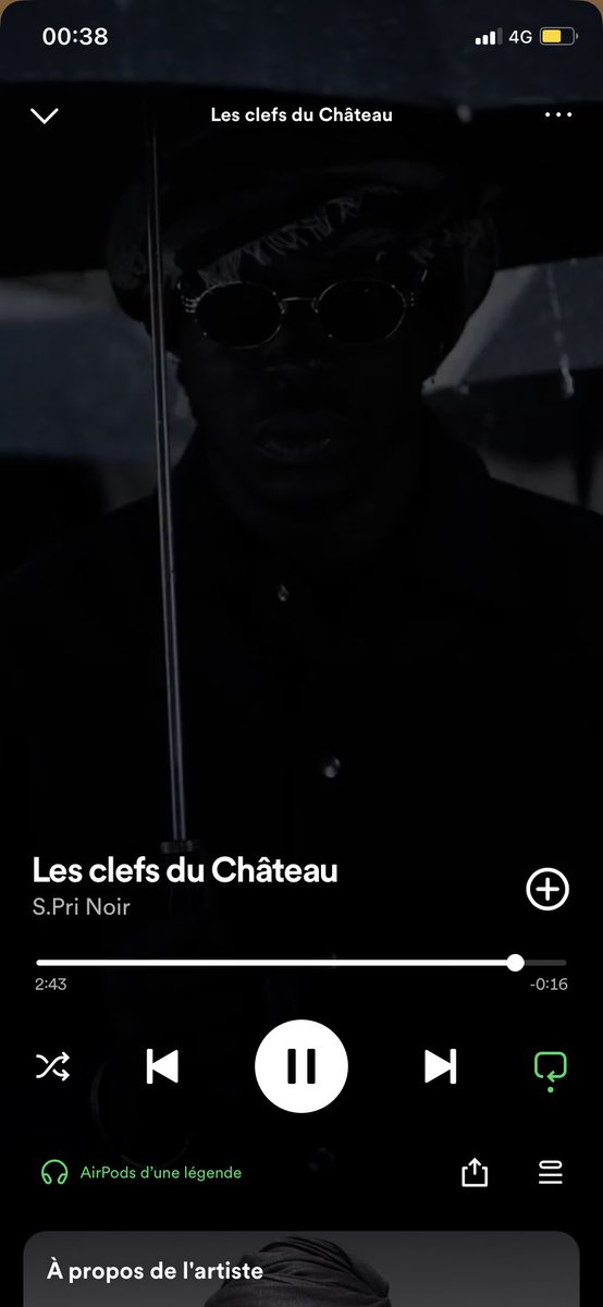 shawnfr0st's tweet photo. Pardon S.Pri d’avoir critiqué l’attente et d’avoir dis que t’étais devenu juste une icône de la mode #classique https://t.co/ciBKQfD1Wu
