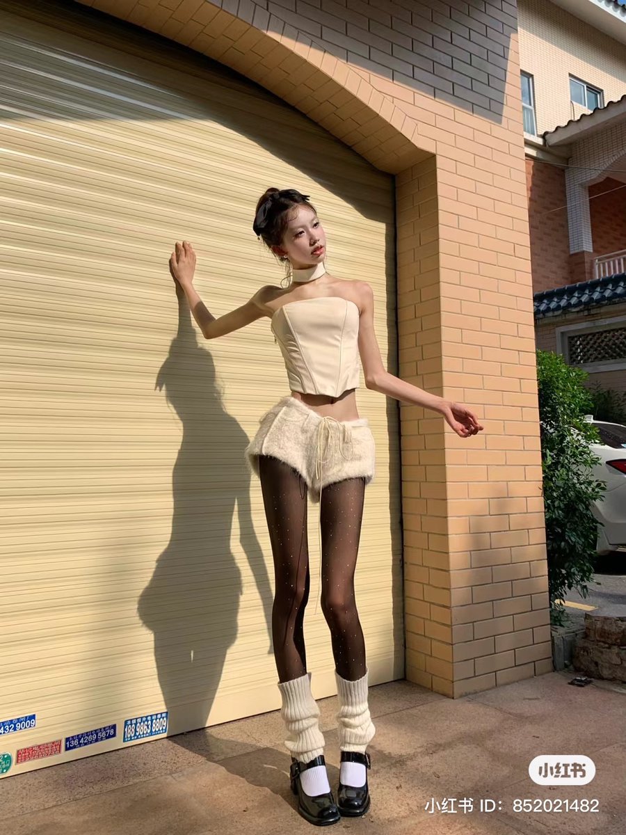 jentinyy's tweet photo. 168cm/45kg
bmi: 15.9 https://t.co/fTfFYydoKF