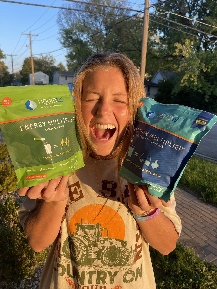 gibbyygibsonn's tweet photo. EXCITED to let you know that you can get a percent OFF your @liquidiv order with my code, “kaitlyngibson1243!”😆😁
•
•
•
•
New favorite flavors inquired… MANGO TANGERINE(green bag)🥭🥭🥭🥭 & SEABERRY(blue bag)🌊🍓🫐
#LIVATHLETE #mogl
@TheMOGLApp https://t.co/xvqHMjDWto