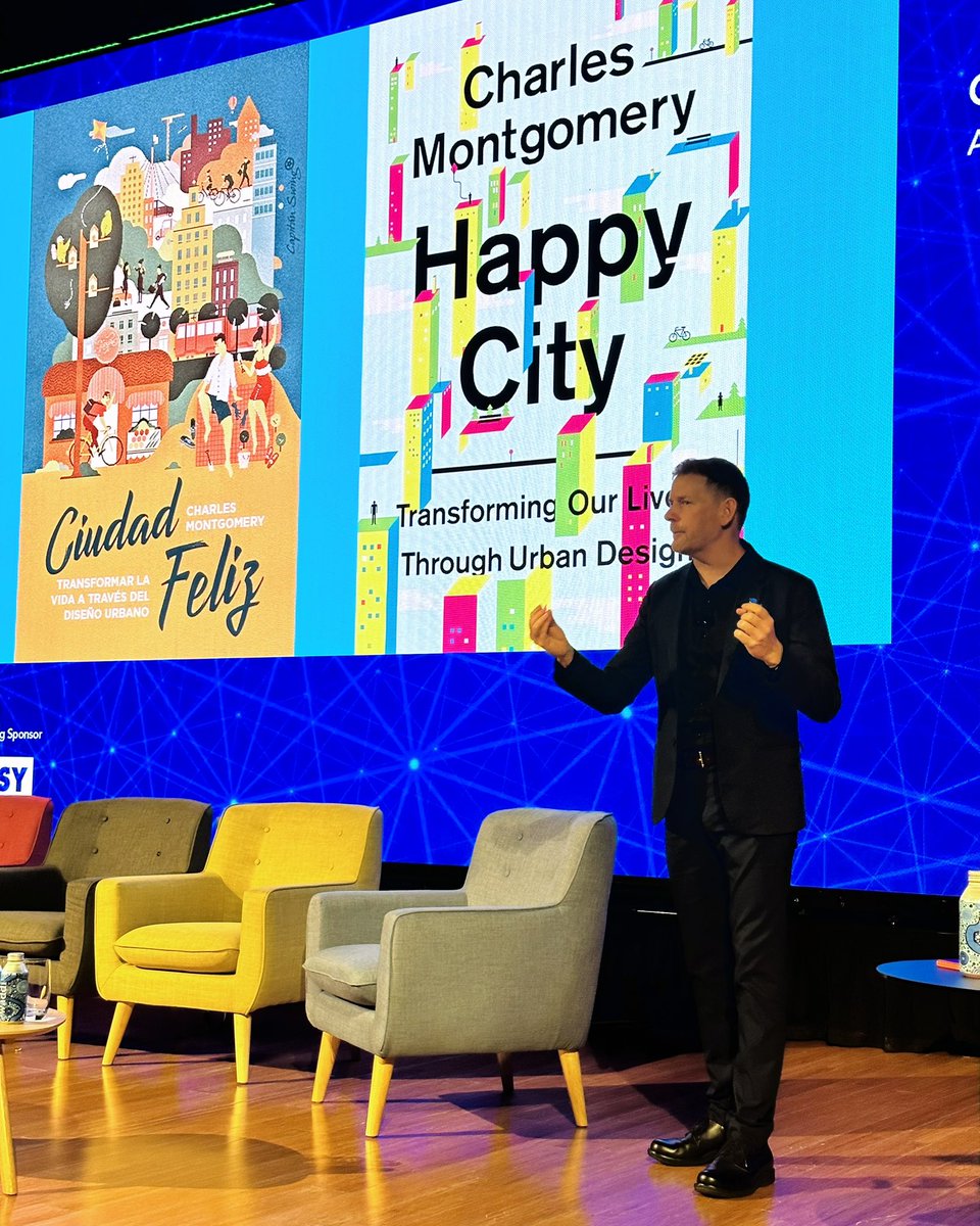 brisbanecityqld's tweet photo. At the 2023 @APCSummit & Mayors’ Forum we are hearing from @charlesincities, award-winning author of ‘Happy City’ and global urbanist. Visiting from Canada, Charles is sharing insight into “The Secrets to Happier Cities”. The perfect beginning to the last day of #2023APCS. https://t.co/m7r2VprBM8