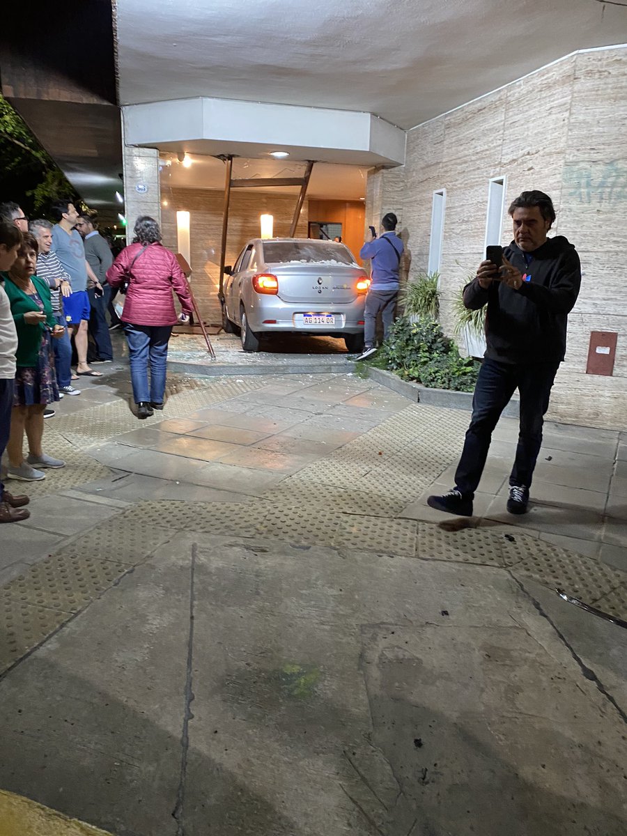 Laura Krynski tweet media