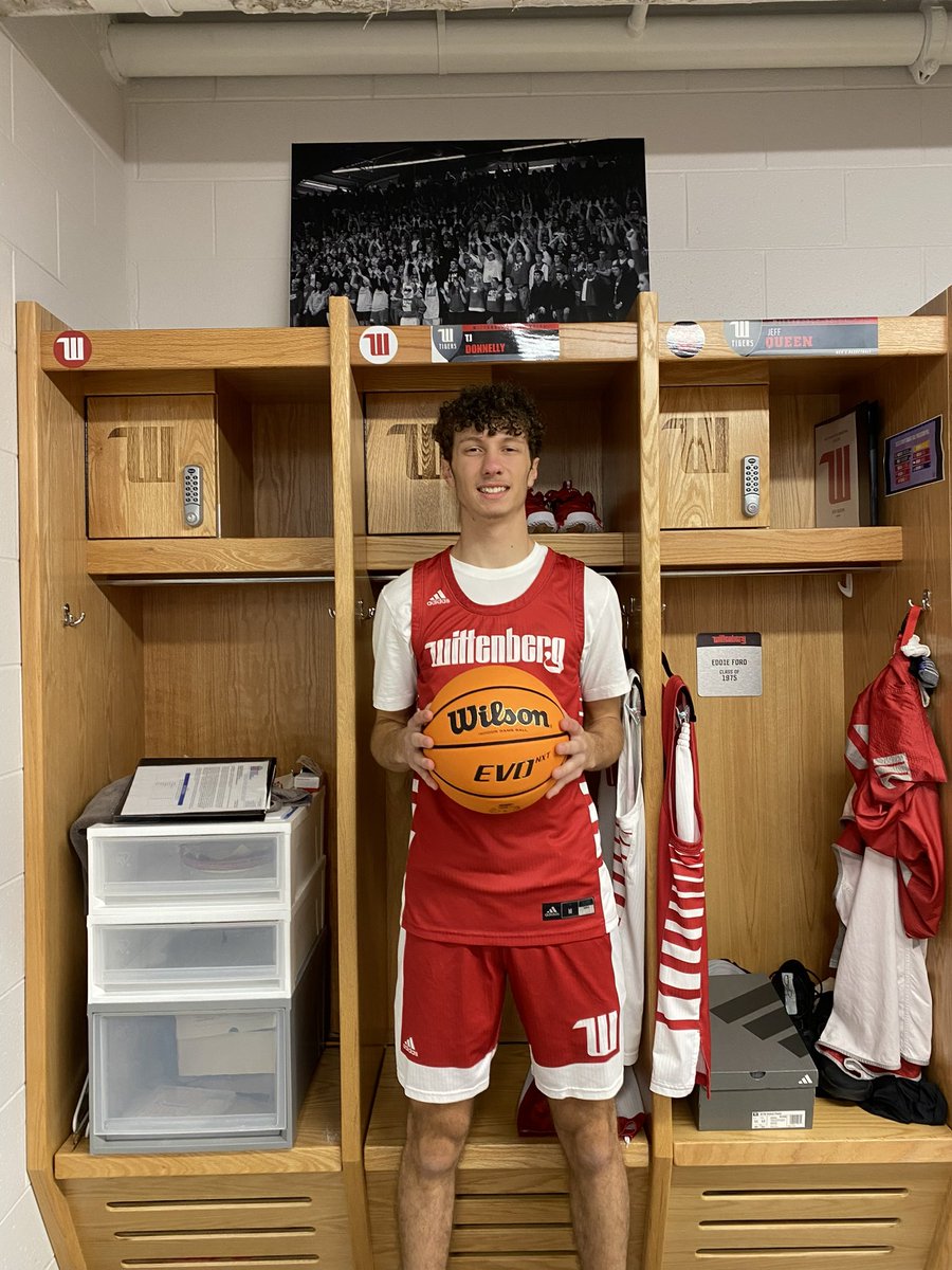 TJDonnelly6's tweet image. Had a great visit today at Wittenberg University! Thank you to coach @adam__beam and head coach @matt_croci for having me!