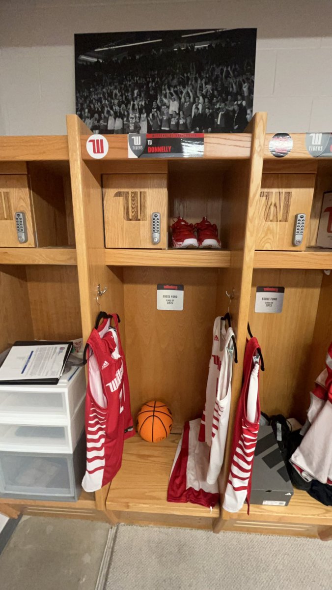 Had a great visit today at Wittenberg University! Thank you to coach <a href="/adam__beam/">Adam Beam</a> and head coach <a href="/matt_croci/">Matt Croci</a> for having me!