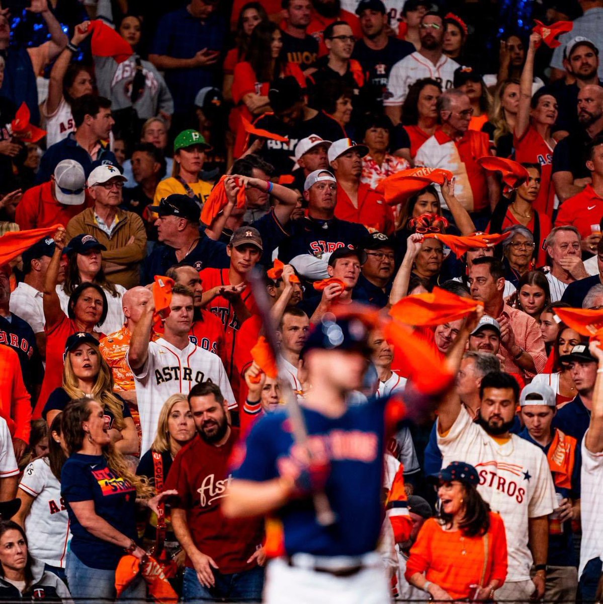 #MLB.

Por séptima temporada consecutiva los Astros de Houston estarán presentes en la Serie de Campeonato de la Liga Americana ⚾️🤩🟠