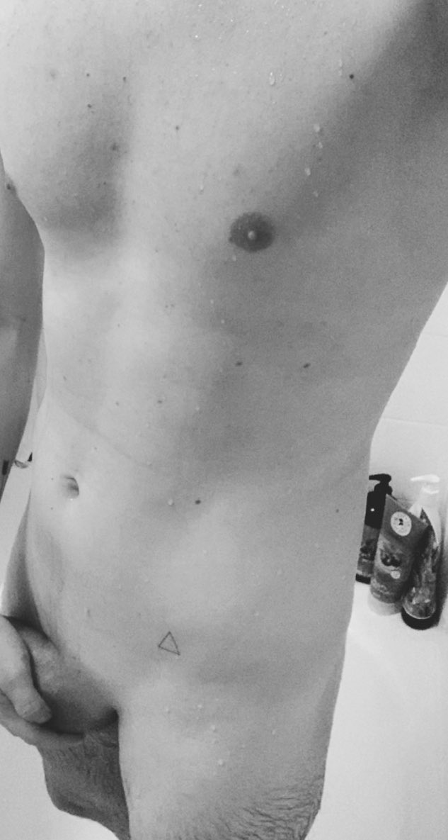 kacper_gdn's tweet photo. can’t find my towel 🫠 https://t.co/ayzrc3nBkH