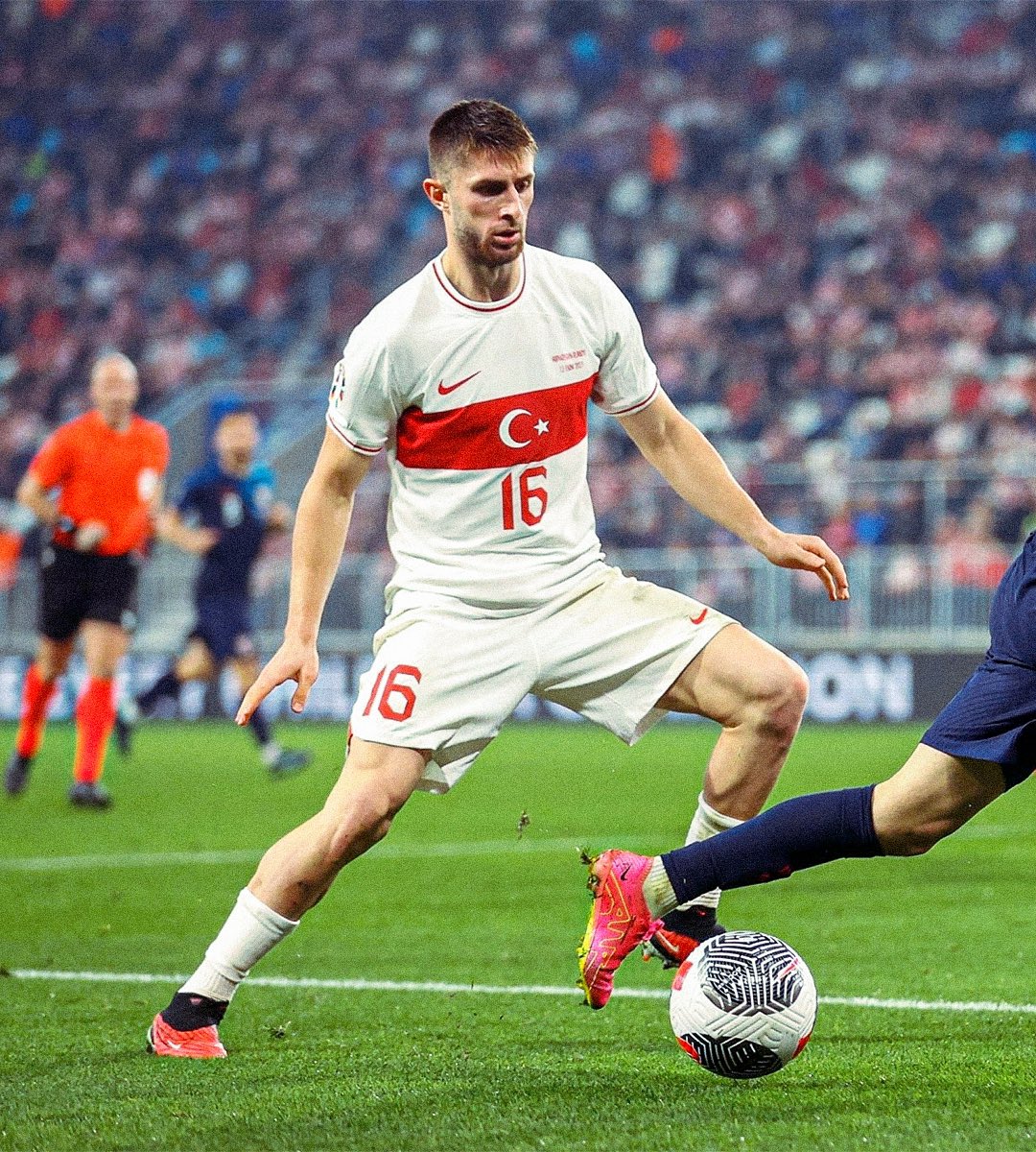 ismailyuksekk's tweet photo. Bu takımın bir parçası olduğum için gurur duyuyorum. Muhteşem mücadele ve liderlik, tebrikler takım! 🇹🇷 https://t.co/7vkxtyaOC2
