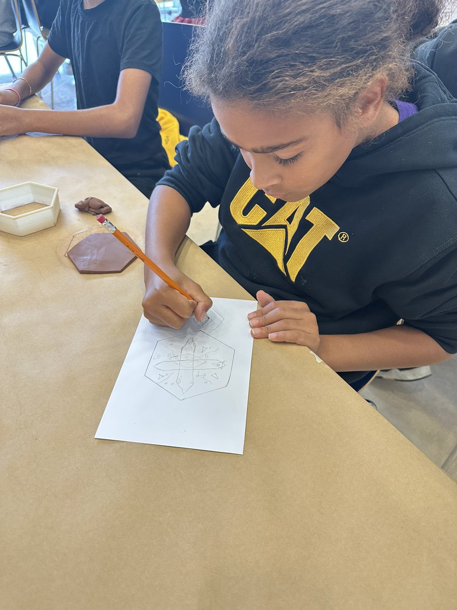GalloDilara's tweet photo. Students used clay to craft and design their unique tile pieces, featuring geometric, floral, or figural patterns. @AgaKhanMuseum https://t.co/lViArpRelN