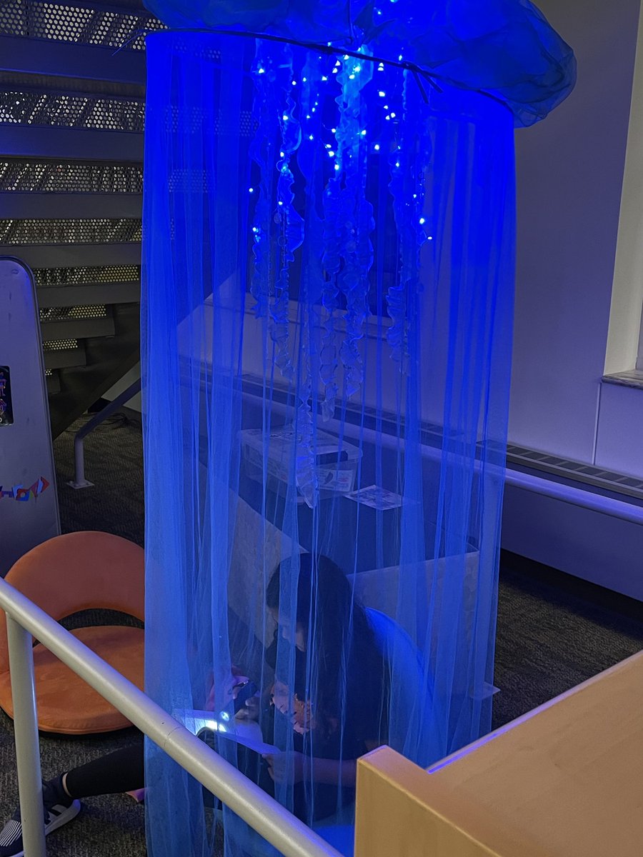 llongBRESLibrary (@lisalongteach) on Twitter photo This makes my heart happy!  Reading by flashlight inside the jellyfish <a href="/BRESblazers/">Butterfly Ridge Elementary School</a> at the Scholastic Book Fair! This makes my heart happy!  Reading by flashlight inside the jellyfish <a href="/BRESblazers/">Butterfly Ridge Elementary School</a> at the Scholastic Book Fair!