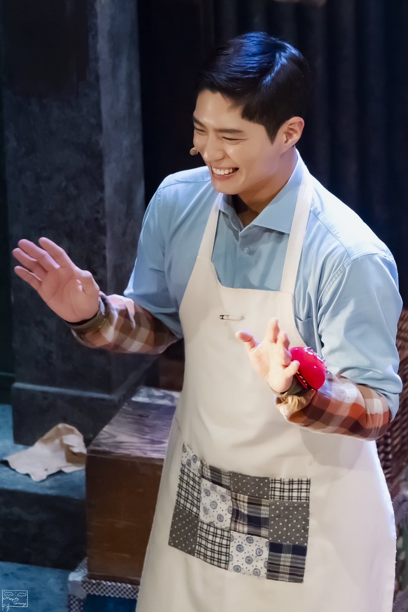 LMMMEG's tweet photo. 뮤지컬 배우 박보검님@BOGUMMY 
반갑습니다📻🪡

#박보검 #추남원 #렛미플라이 https://t.co/l6hDWRBMAV