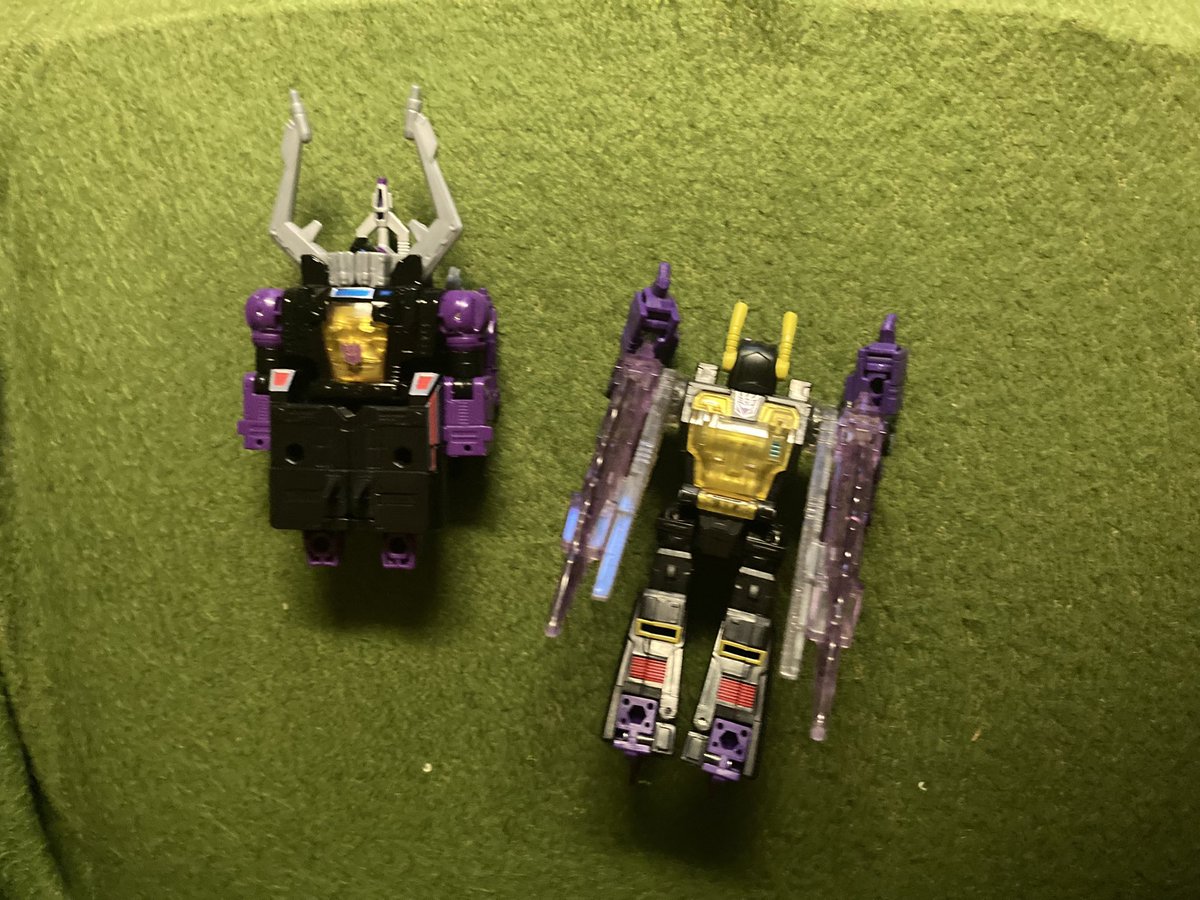 DinobotSnarl's tweet image. #Insecticon 🪲 Shrapnel #TransformersLegacyEvolution #Transformers