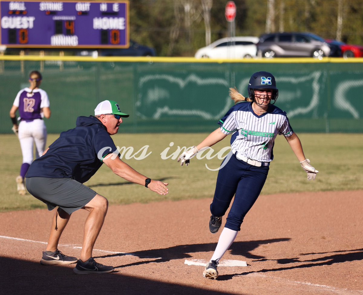 ChrisSchmitz168's tweet photo. “Doin’ Just Fine on 109”
The Eureka Wildcats battled back from an early deficit to defeat the Marquette Mustangs 10-4 today in @MSHSAAOrg C5D2 softball action! @EHSActivityDir @EHSmoSoftball @rockwoodschools @MarquetteStangs @MustangsSBall @USASoftballSTL @PrepSportsSTL #C5D2 https://t.co/dqh3R1KVXh